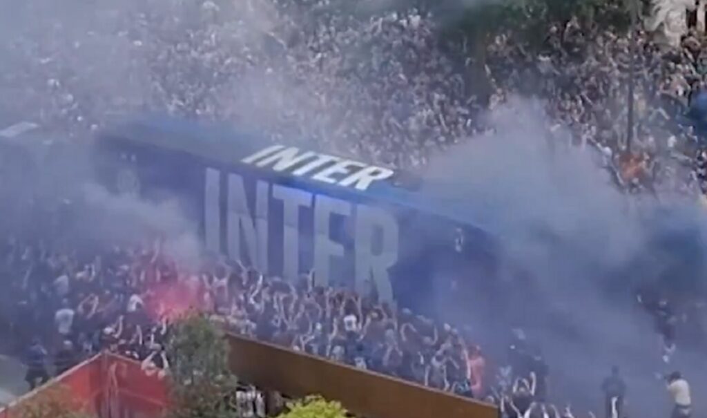 pullman nerazzurro san siro