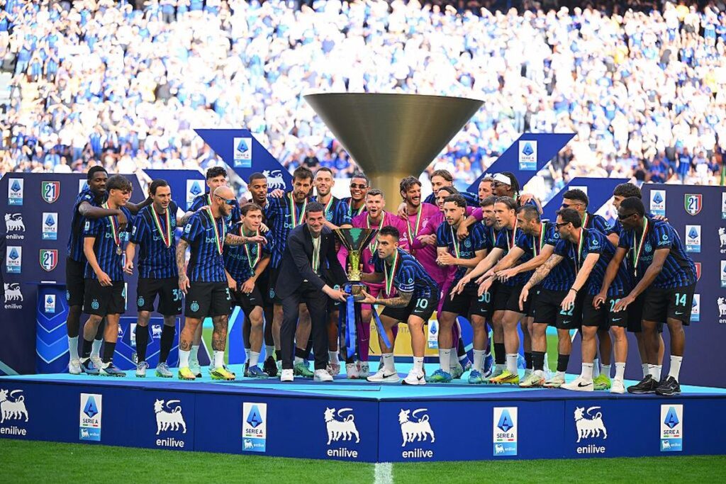 inter coppa scudetto con chivu