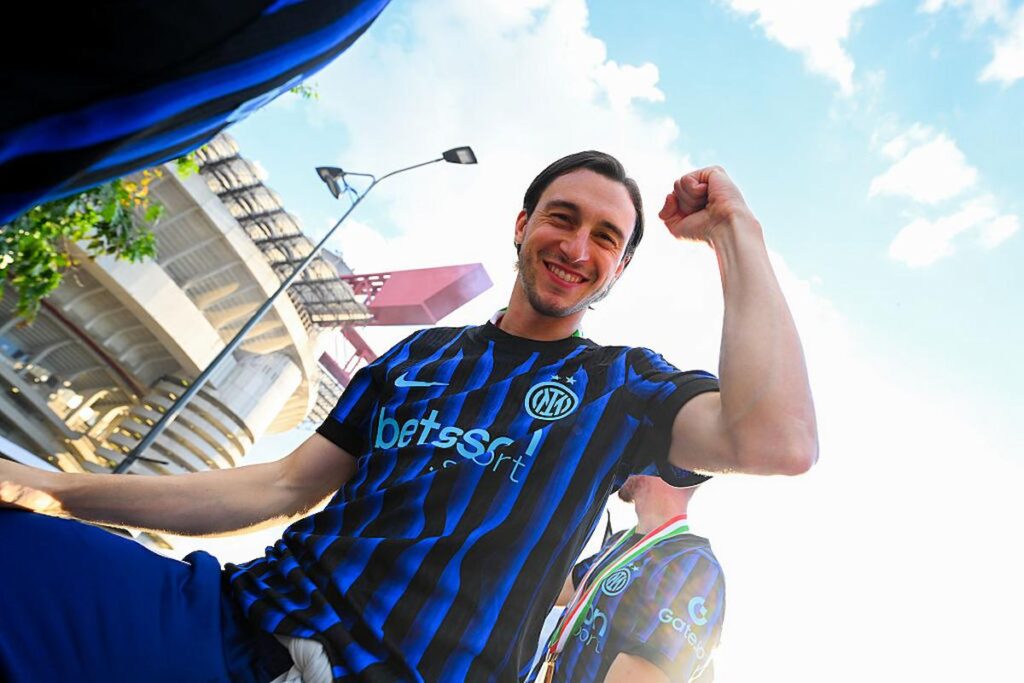 DARMIAN SFONDO MEAZZA