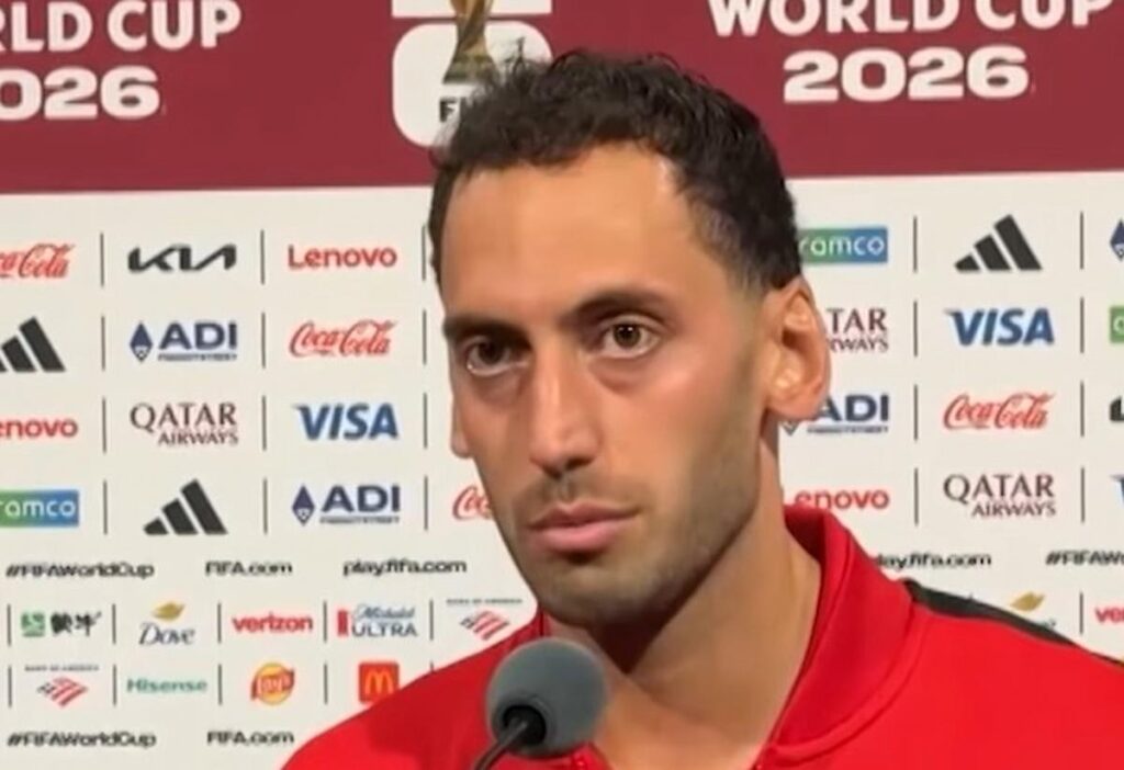 calhanoglu post australia (1)